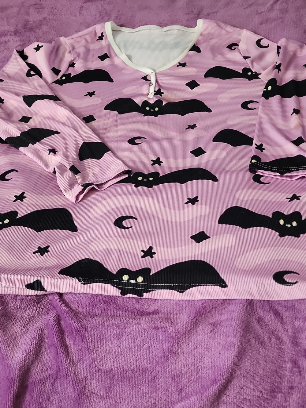 Pink Bat Print Top - Cozy ☆ HALLOWEEN